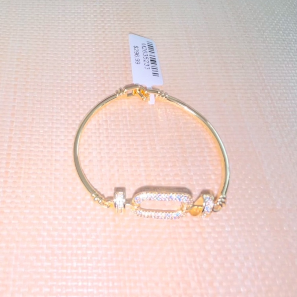 Lock bracelet